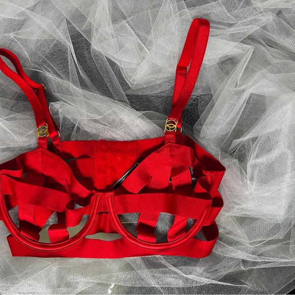 💖 Victoria’s Secret Unlined Balconet SEXY RED 34C - Picture 3 of 6